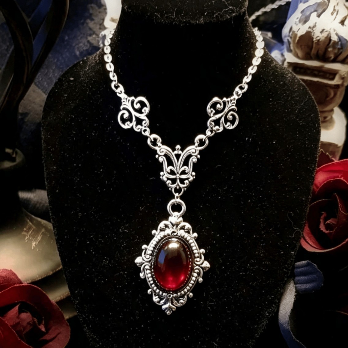 Colar Camafeu Vampiro, Camafeu - Men'S Victorian Accessories avaliação e preço
