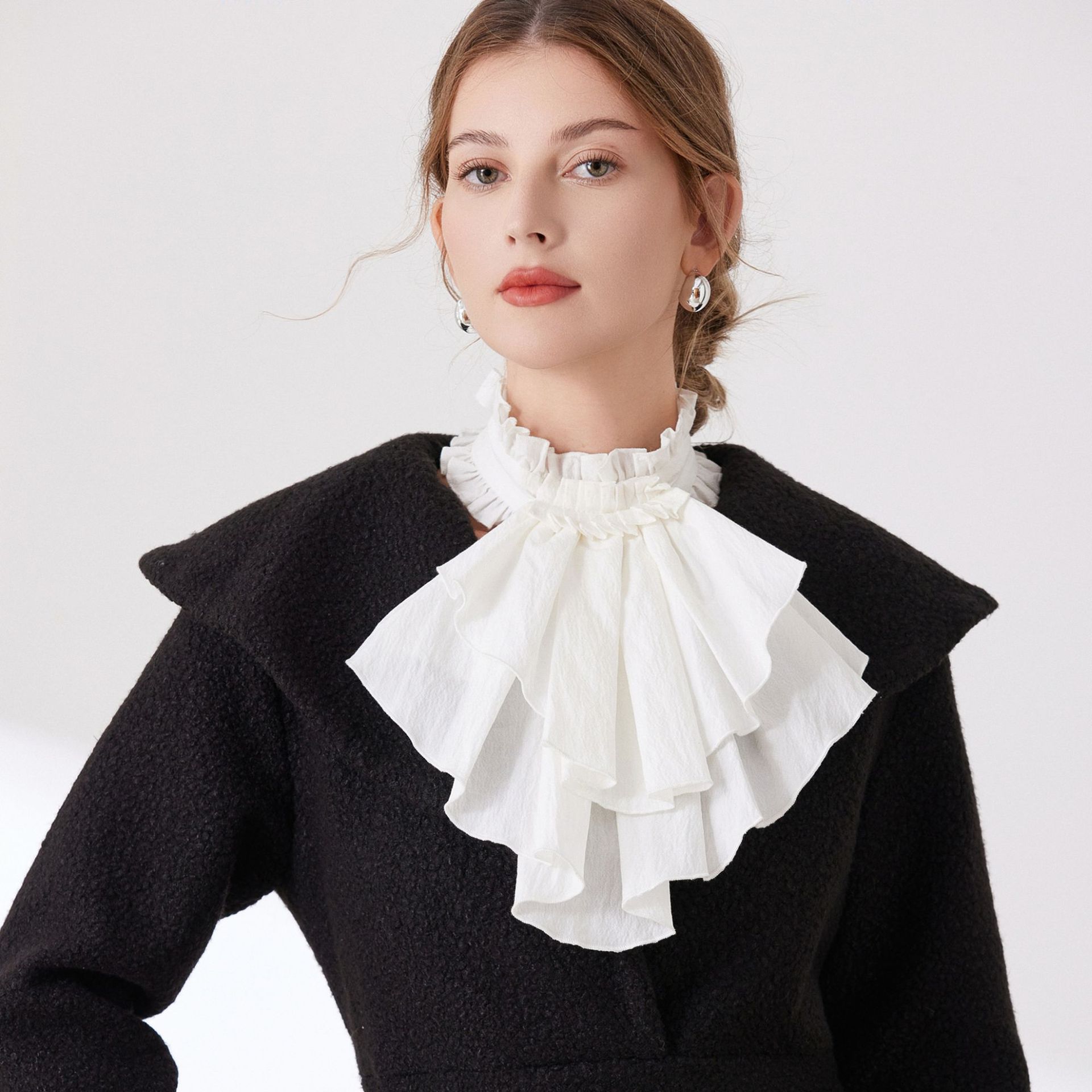 Gola Falsa Vitoriana Jabot par - Men'S Victorian Accessories avaliação e preço